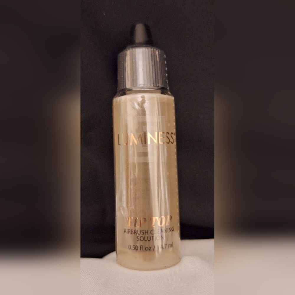 luminess Advanced  Airbrush System cleaner 0.50 fl oz I Have 2 Of These.